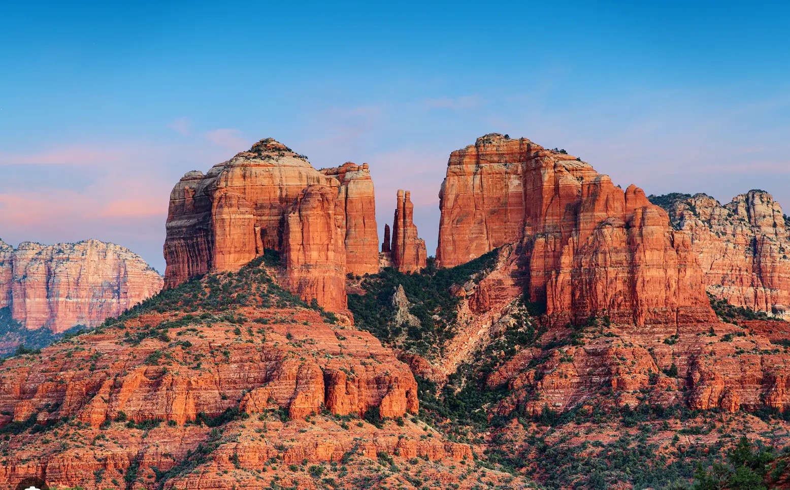 Cathedral Rock red rock formations in Sedona, Arizona